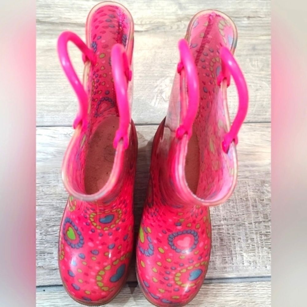 EUC - Girls Pink Rubber Rain Boots Hearts Graphic Pull Up Straps - Size 11/12 - Picture 7 of 8